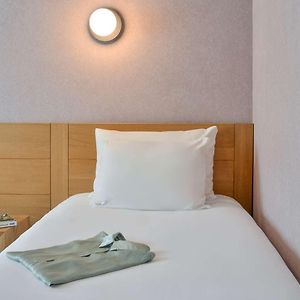 Habitación Estándar con 2 Camas Individuales